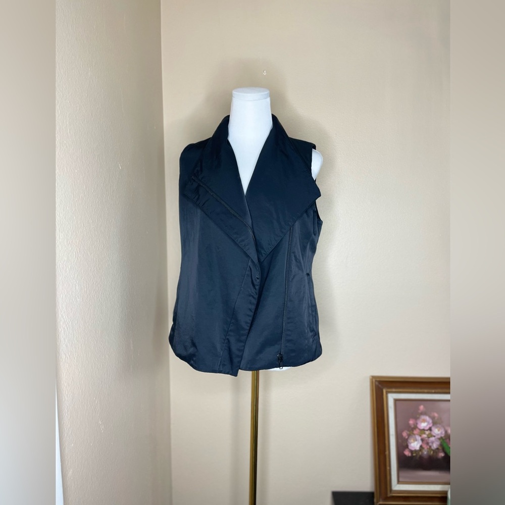 Eileen Fisher fleece lined Vest in XS
